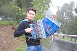 Več kmetij v Lenartu z novo asfaltno povezavo 3